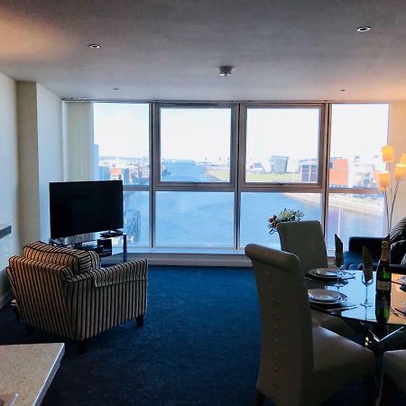 Luxury 2 Bedroom Apartment In Prime City Location Belfast Kültér fotó